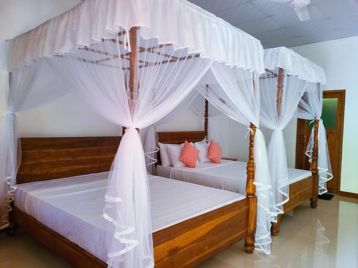 Woodholic Homestay Сигирия Экстерьер фото