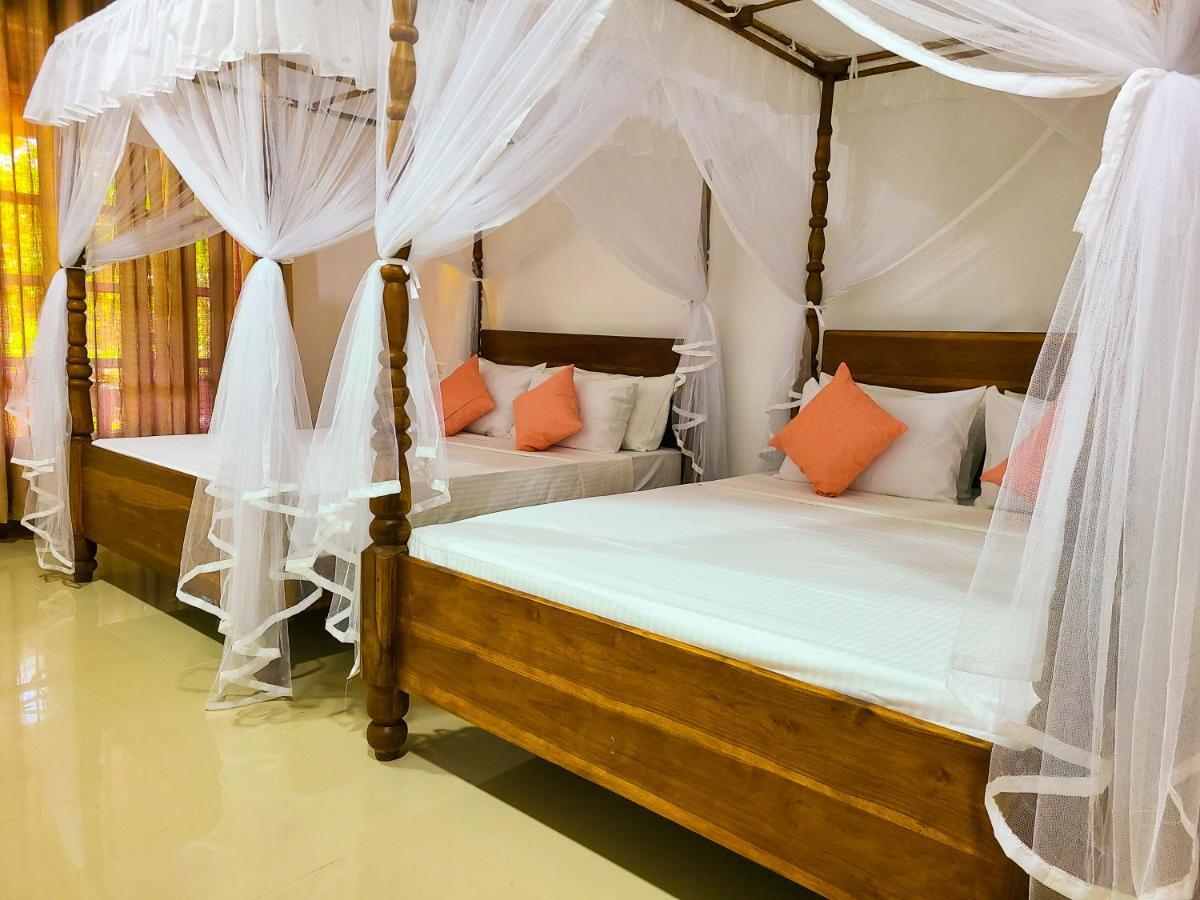 Woodholic Homestay Сигирия Экстерьер фото