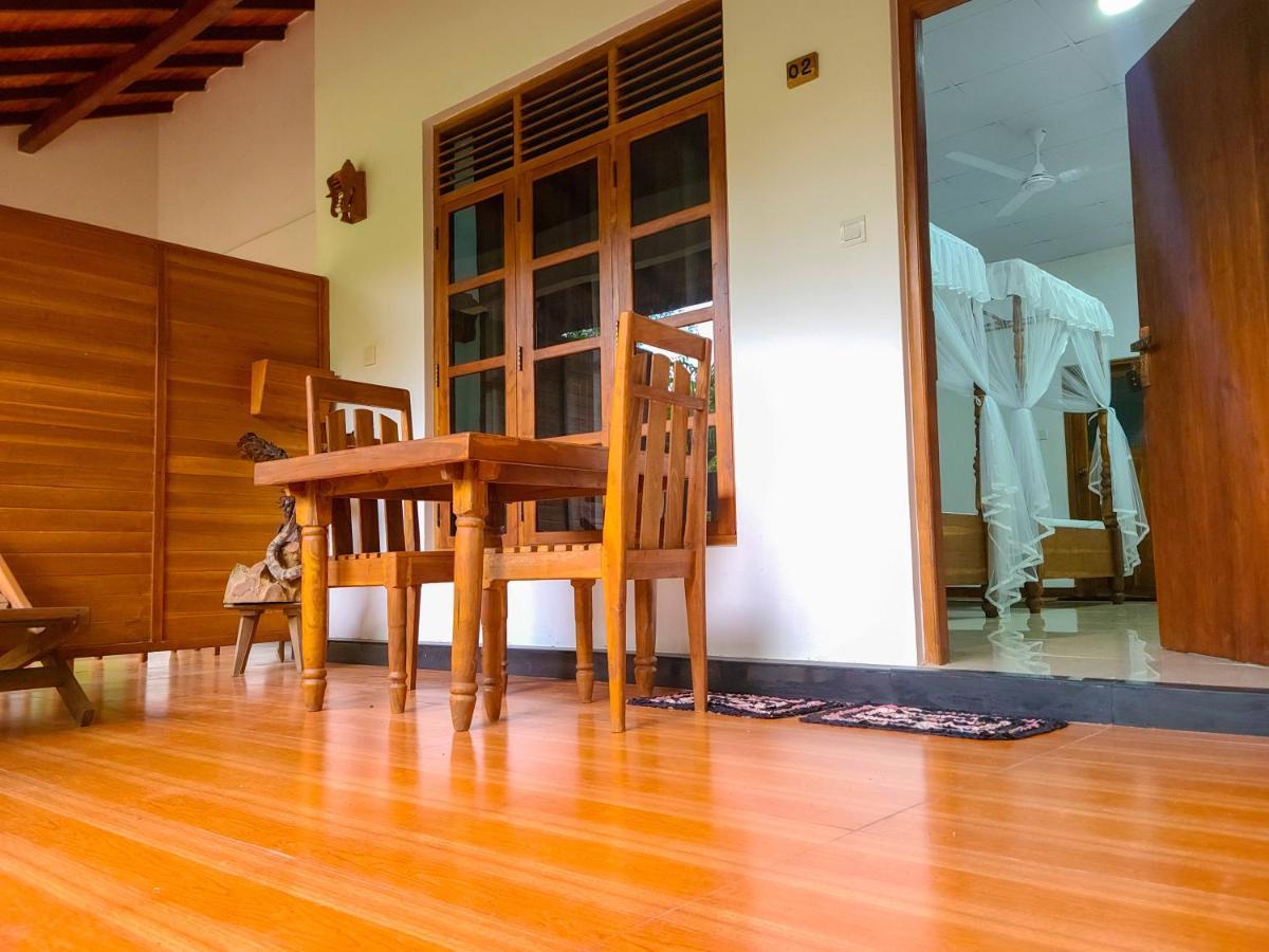 Woodholic Homestay Сигирия Экстерьер фото