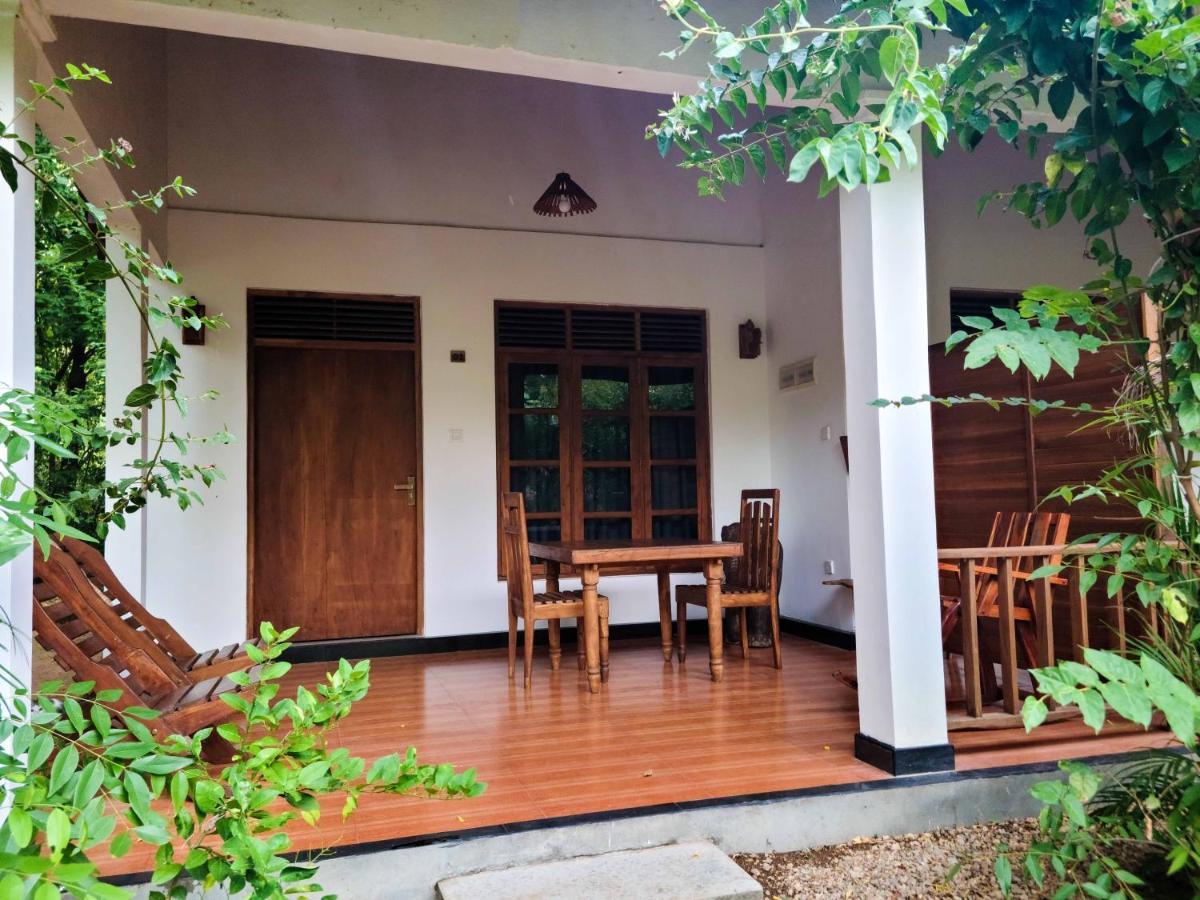 Woodholic Homestay Сигирия Экстерьер фото