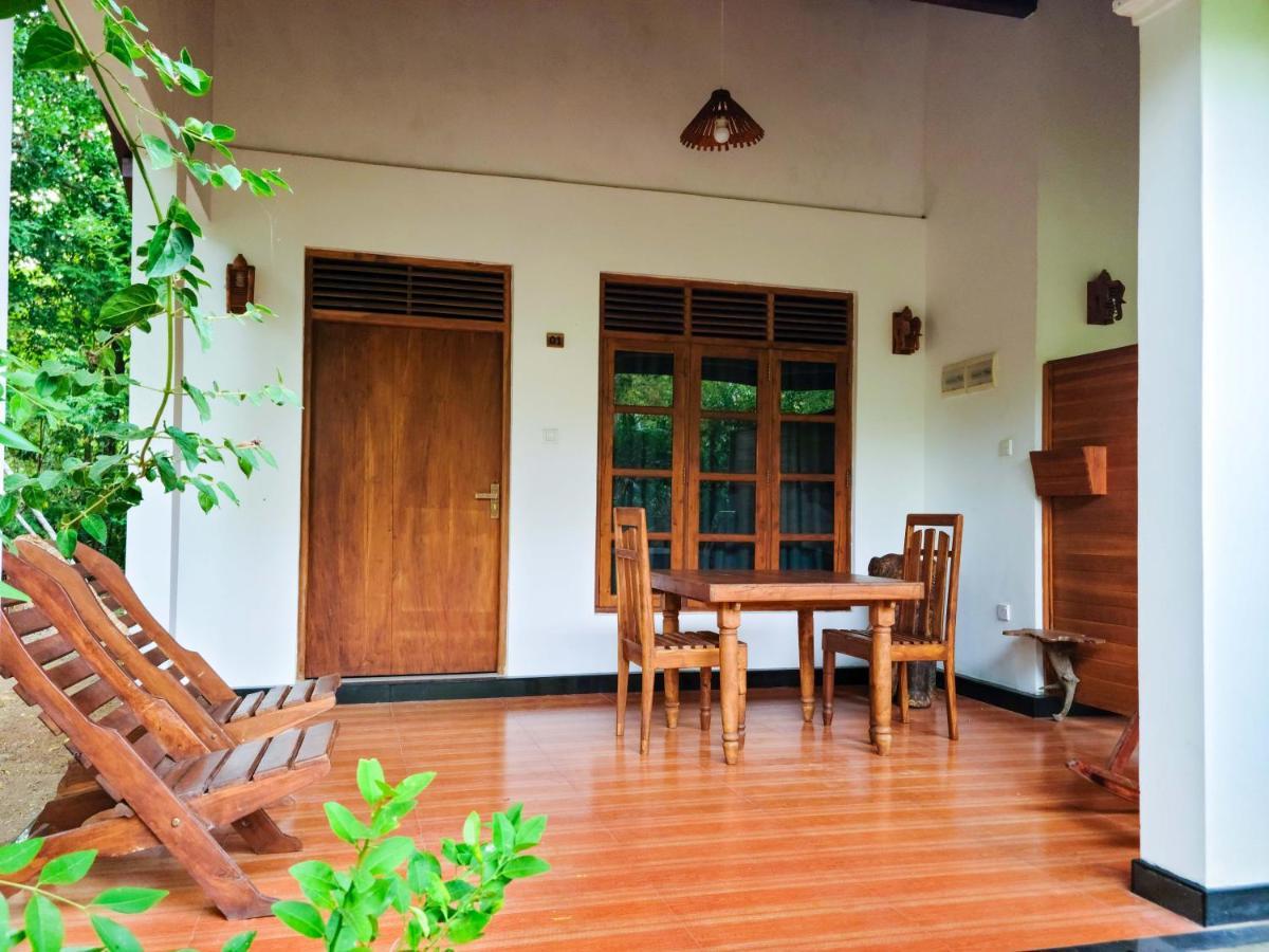 Woodholic Homestay Сигирия Экстерьер фото