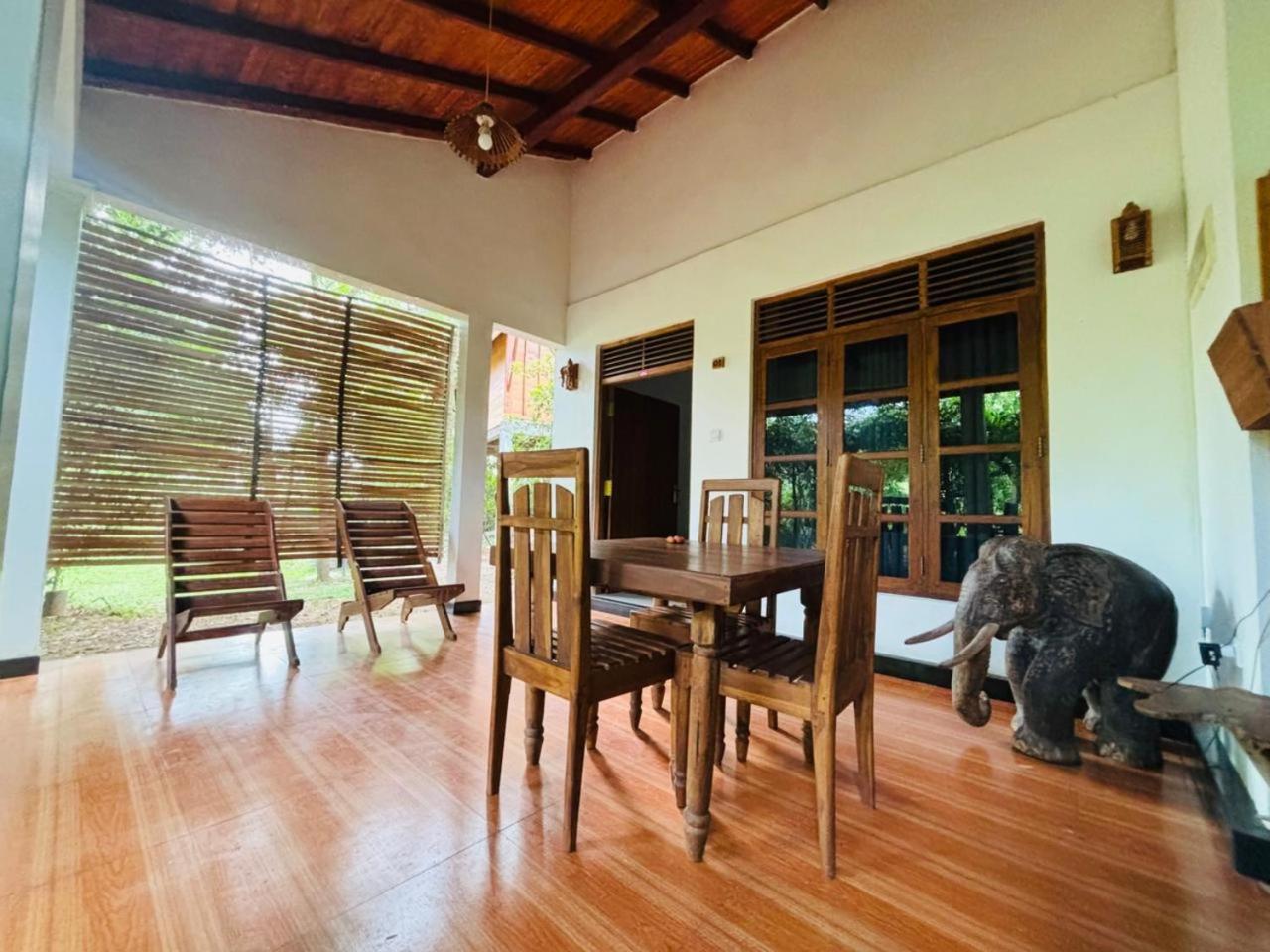 Woodholic Homestay Сигирия Экстерьер фото