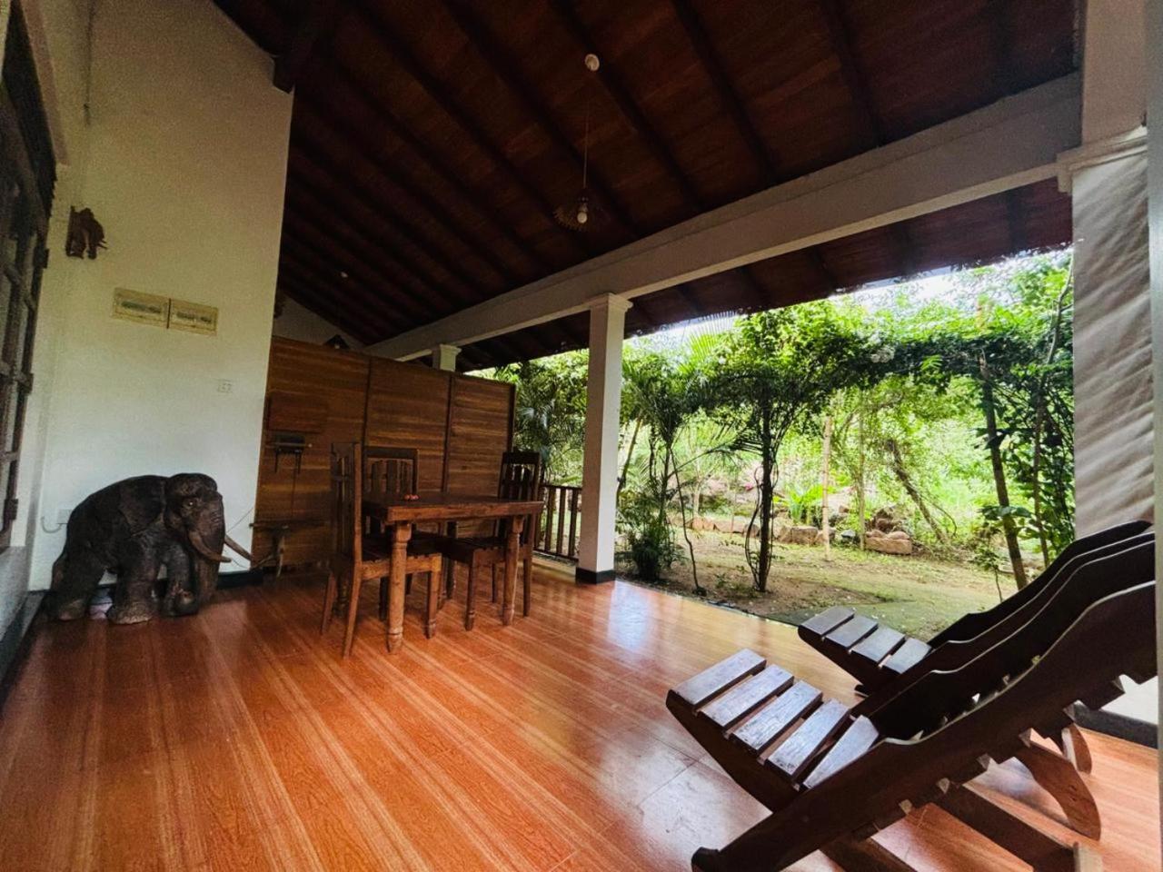 Woodholic Homestay Сигирия Экстерьер фото